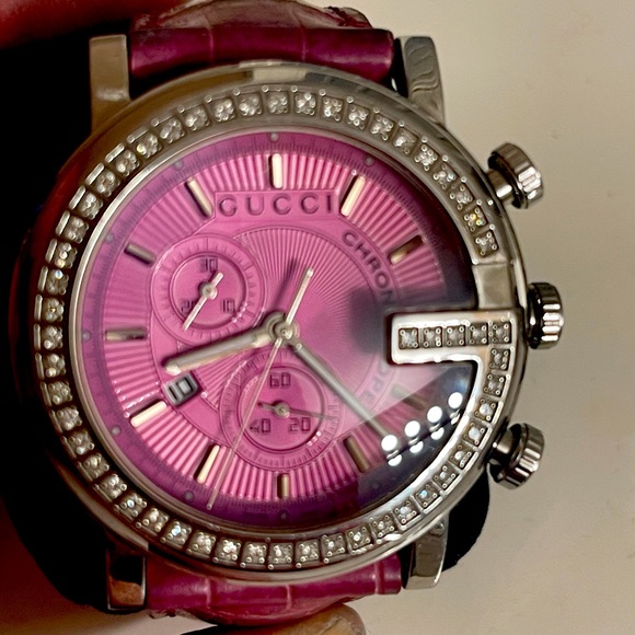 Pink Diamond Gucci watch - Picture 5 of 6
